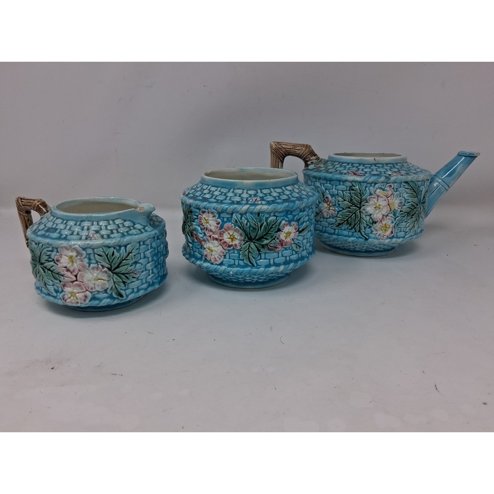 Majolica Turquoise Basket weave & Floral Tea Set Great condition. READ DESCRIPT